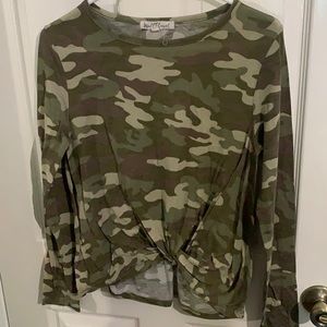 Camouflage king sleeved tee shirt